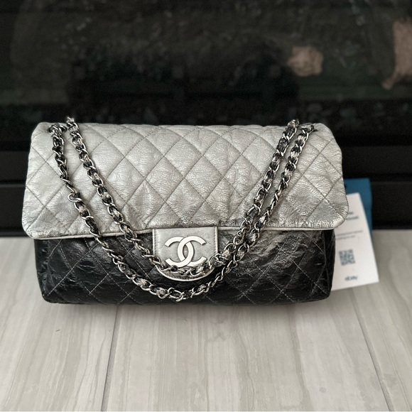 [SOLD] Chanel Vinyl Quilted Jumbo Melrose Degrade Flap Bag - Picture 1 of 16